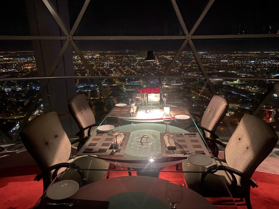 The Globe Restaurant - Al Faisaliah Tower - Riyadh